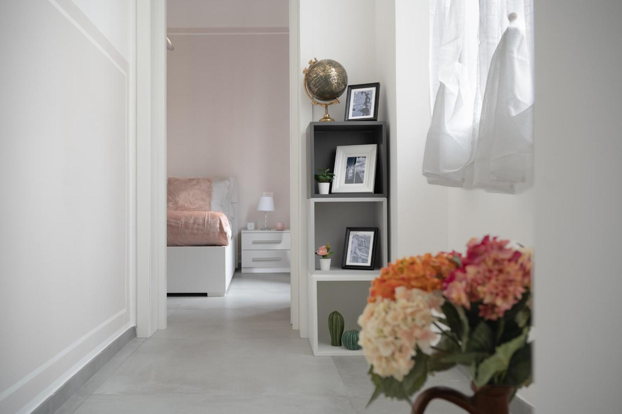Via Ponte Alle Mosse, 19 - Florence Charming Apartments - A Chic, Newly Renovated Apartment Near Tram Leopolda, A Few Min From Downtown Exterior photo